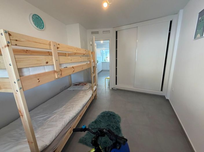 Image No.15-2 Bed House for sale