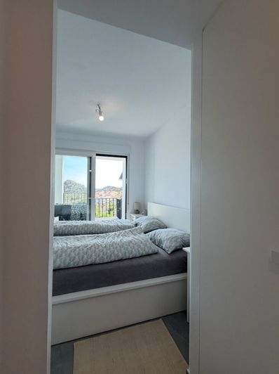 Image No.19-2 Bed House for sale