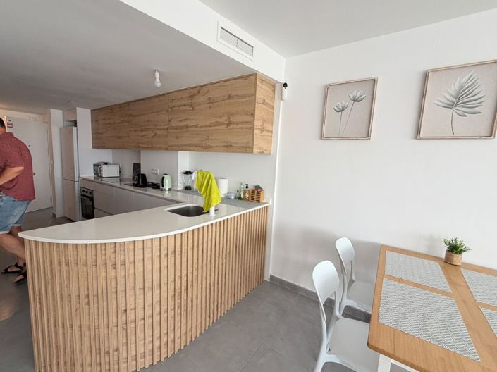 Image No.23-2 Bed House for sale