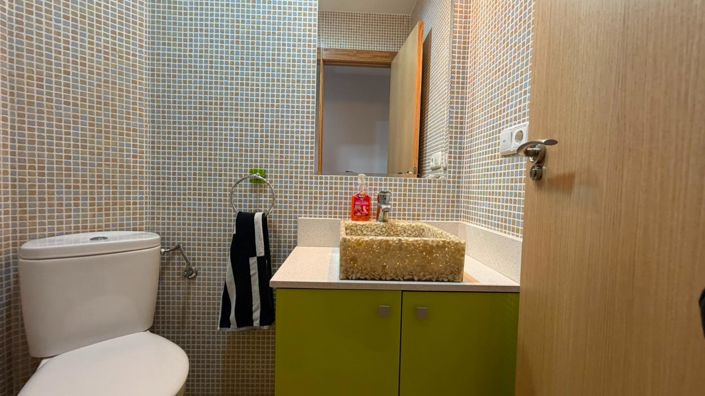 Image No.18-3 Bed House for sale