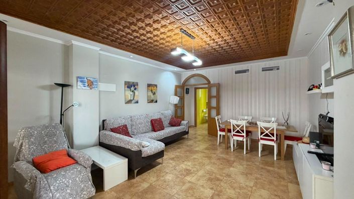 Image No.4-3 Bed House for sale