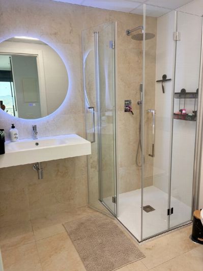 Image No.21-2 Bed Property for sale