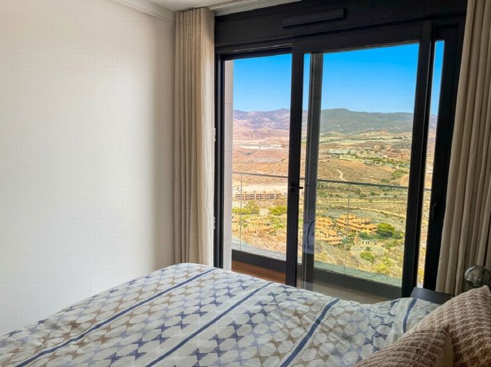Image No.29-2 Bed Property for sale