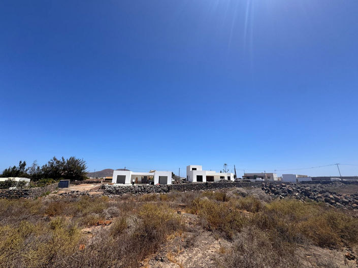 Image No.6-3 Bed Villa for sale