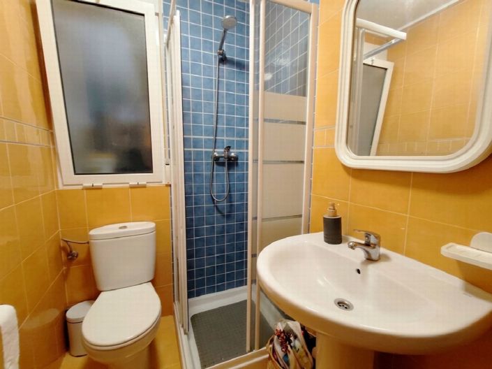 Image No.19-3 Bed Property for sale