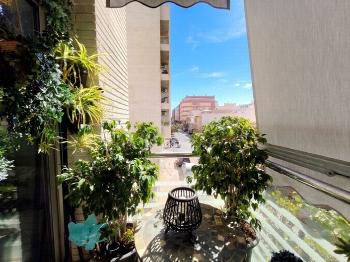 Image No.2-3 Bed Property for sale