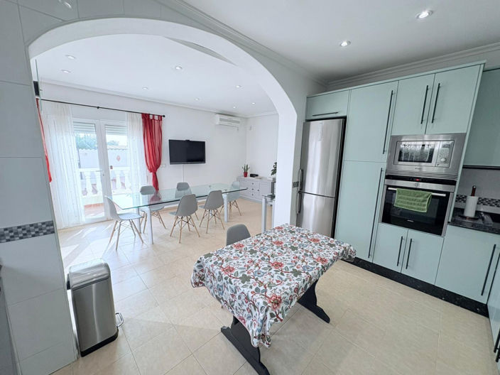 Image No.9-3 Bed Villa for sale