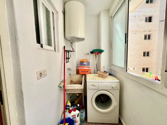 Image No.27-3 Bed Property for sale