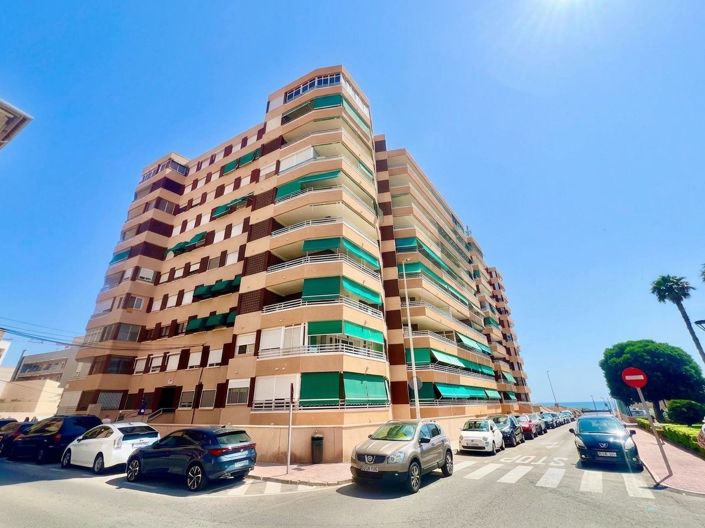 Image No.3-3 Bed Property for sale