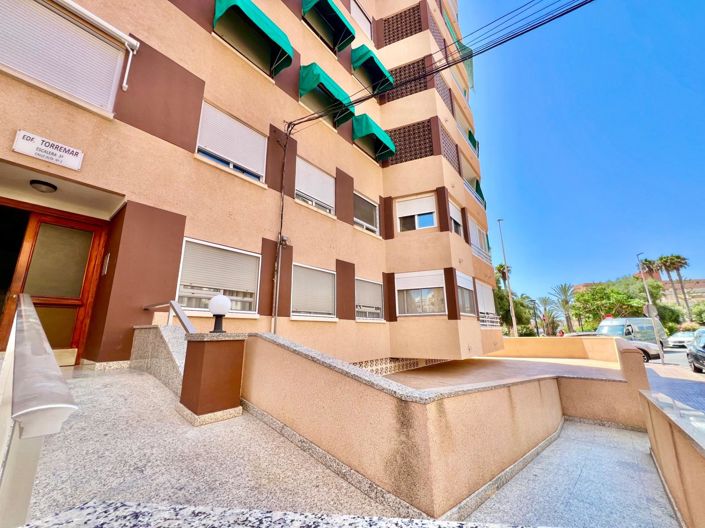 Image No.4-3 Bed Property for sale
