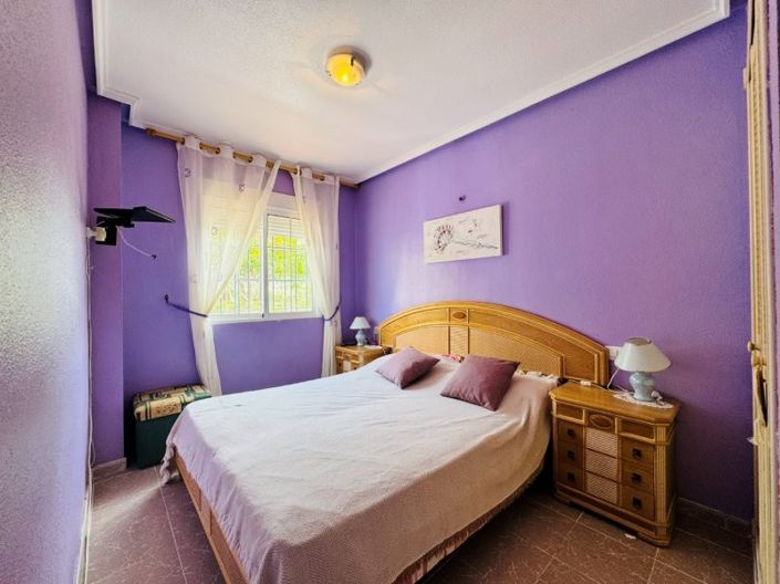 Image No.8-3 Bed Property for sale