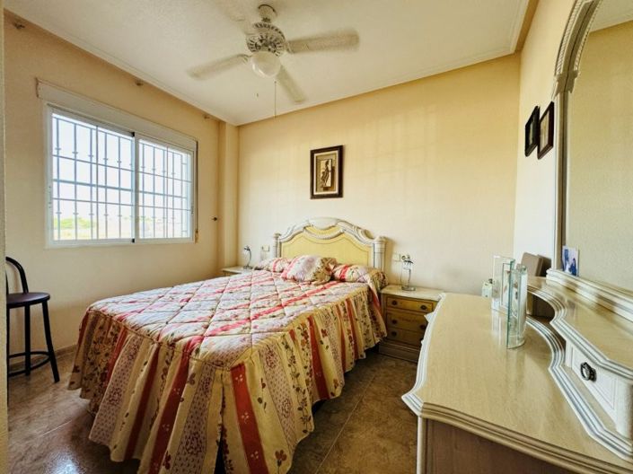 Image No.18-2 Bed Apartment for sale