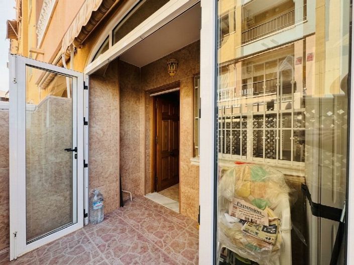 Image No.8-Propriété de 2 chambres à vendre à Torrevieja