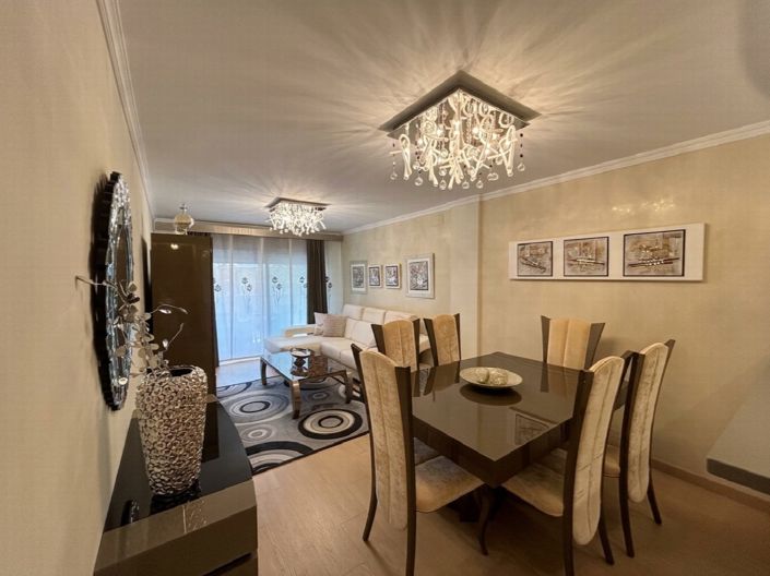 Image No.17-2 Bed Property for sale