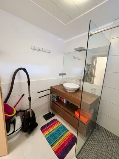 Image No.24-2 Bed Property for sale