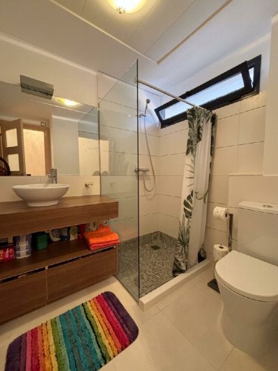 Image No.25-2 Bed Property for sale