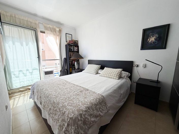 Image No.23-3 Bed Property for sale