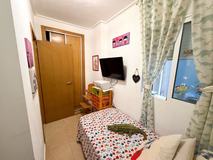 Image No.27-3 Bed Property for sale