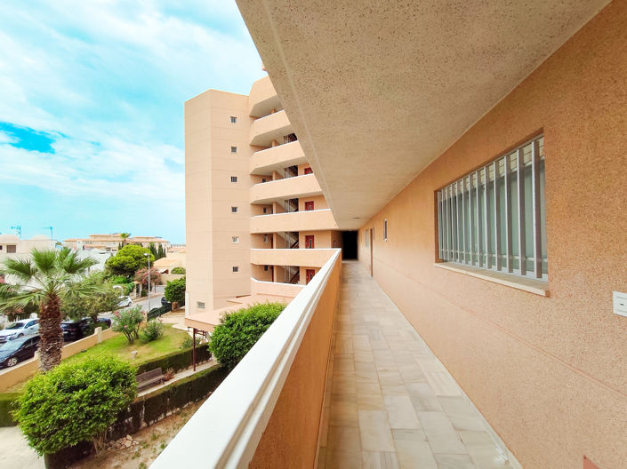 Image No.38-3 Bed Property for sale