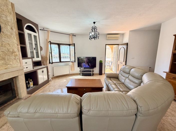 Image No.23-3 Bed Property for sale