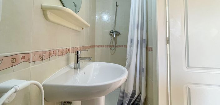 Image No.22-3 Bed Townhouse for sale
