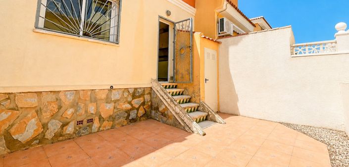 Image No.24-3 Bed Townhouse for sale