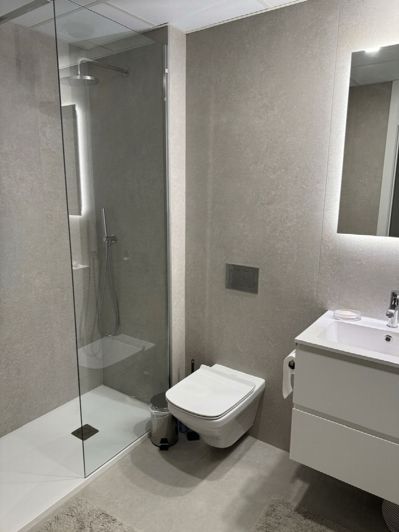 Image No.20-3 Bed Apartment for sale