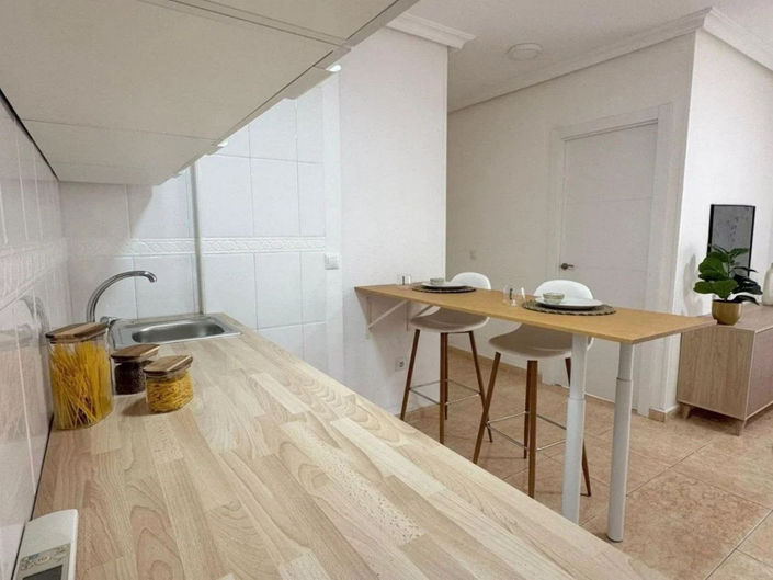 Image No.4-2 Bed Apartment for sale