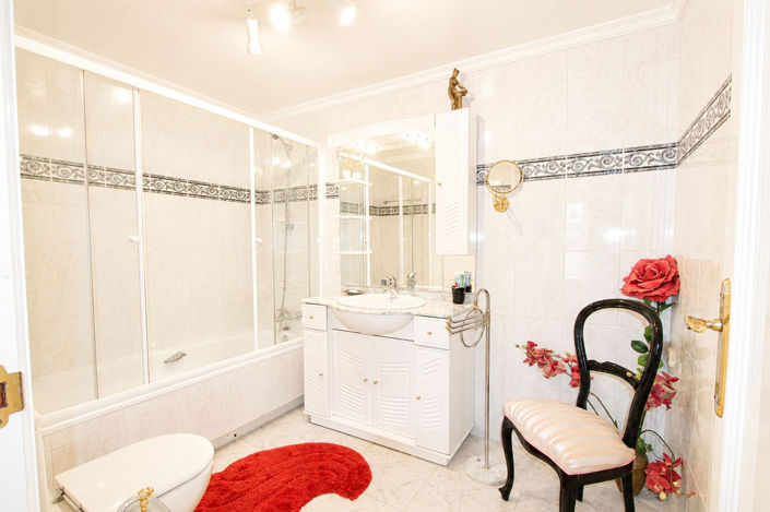 Image No.32-4 Bed Villa for sale