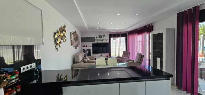 Image No.11-3 Bed Villa for sale