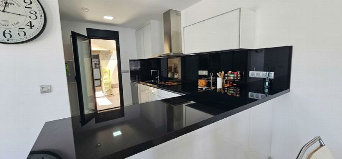 Image No.6-3 Bed Villa for sale