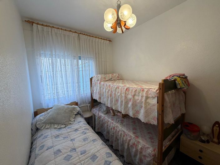 Image No.17-5 Bed Property for sale