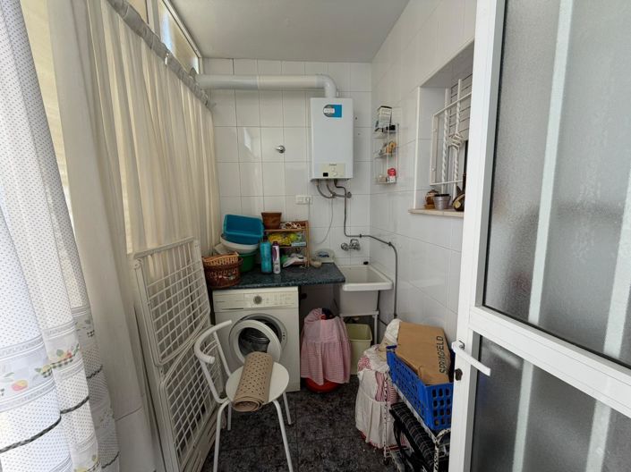 Image No.25-5 Bed Property for sale