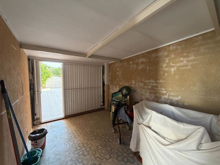 Image No.31-5 Bed Property for sale