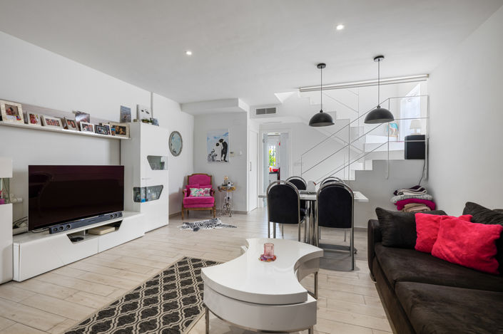 Image No.10-4 Bed Townhouse for sale