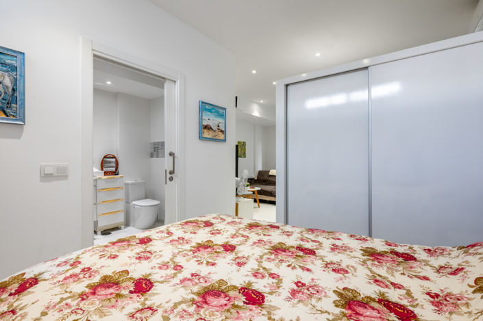 Image No.15-4 Bed Townhouse for sale