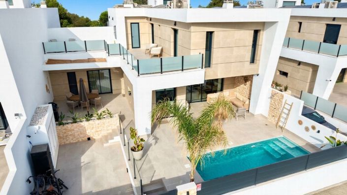 Image No.2-3 Bed Villa for sale