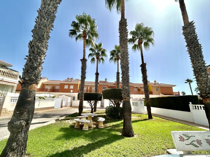 Image No.38-3 Bed Townhouse for sale