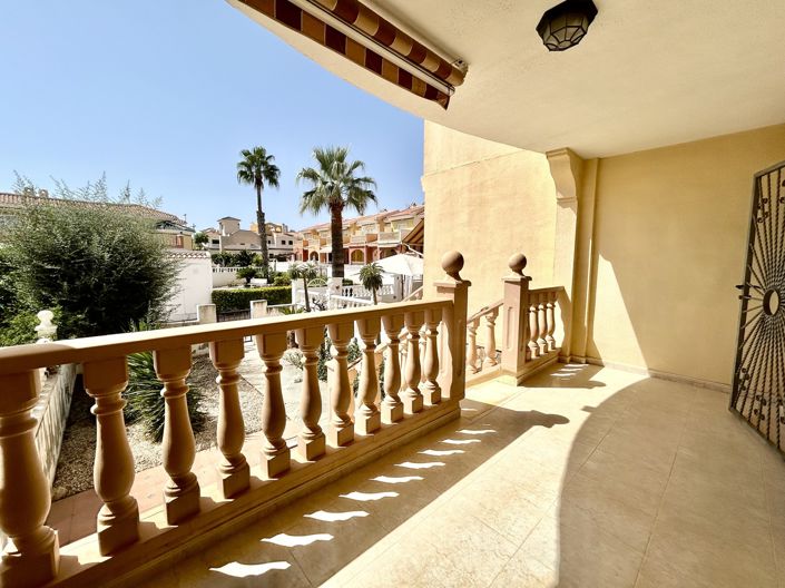 Image No.6-3 Bed Townhouse for sale