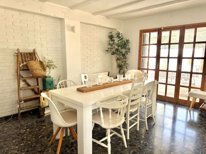 Image No.19-5 Bed House for sale