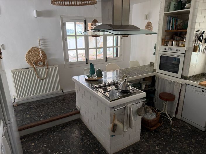 Image No.24-5 Bed House for sale