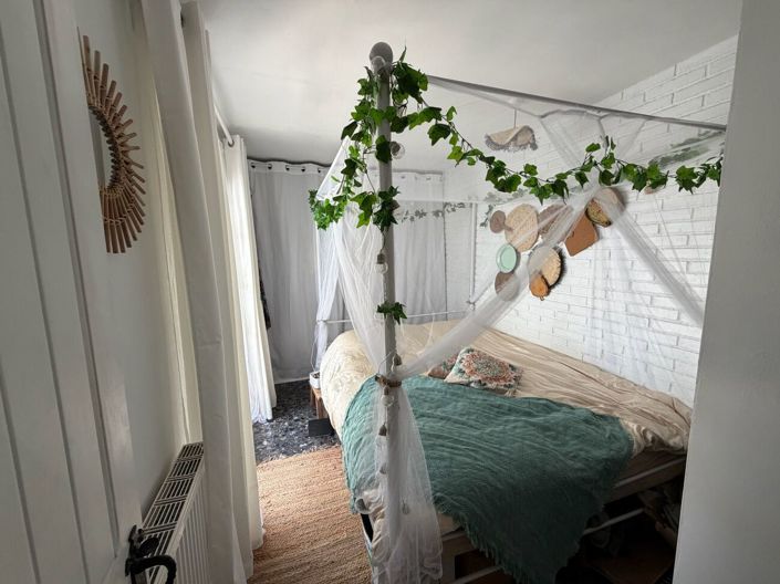 Image No.30-5 Bed House for sale