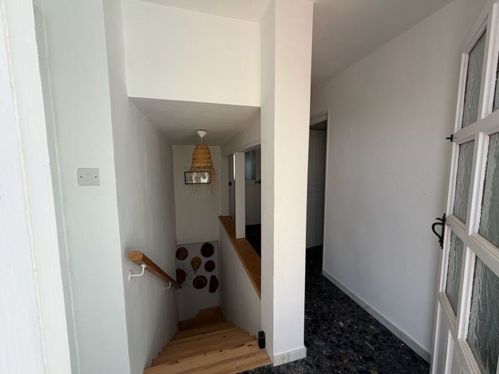 Image No.31-5 Bed House for sale
