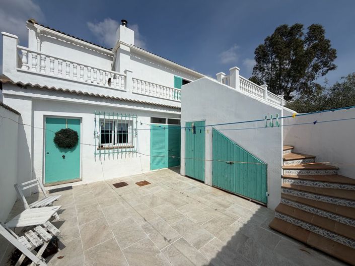 Image No.5-5 Bed House for sale