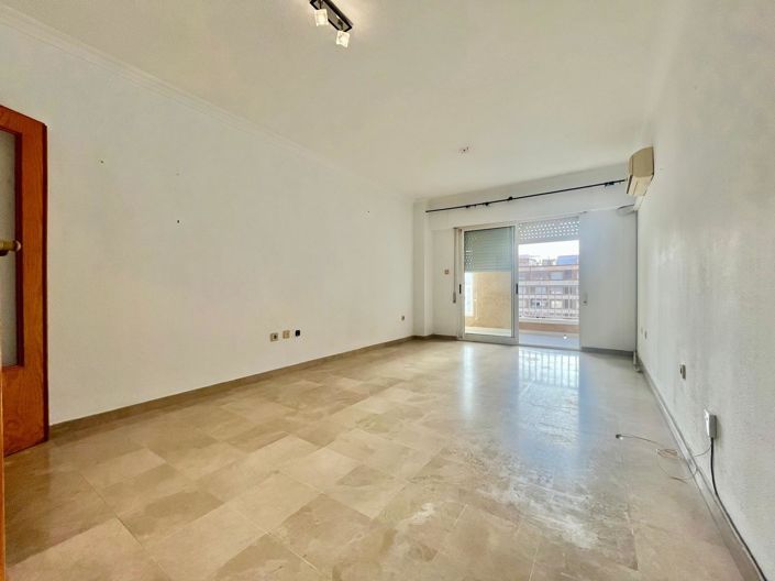 Image No.7-3 Bed Apartment for sale