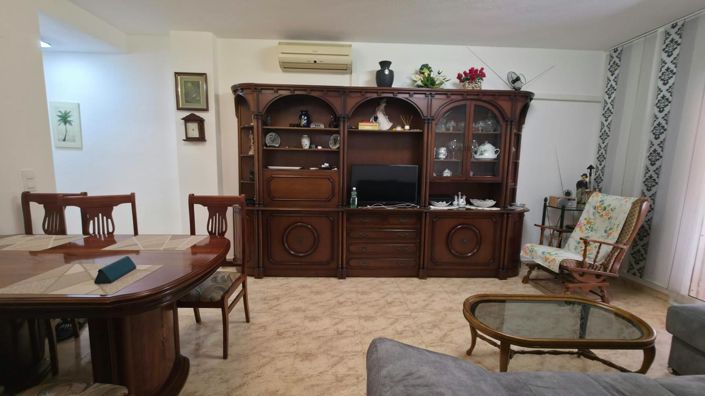 Image No.12-3 Bed House for sale