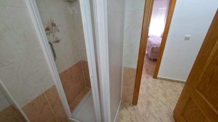 Image No.25-3 Bed House for sale