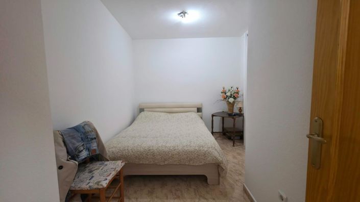 Image No.26-3 Bed House for sale