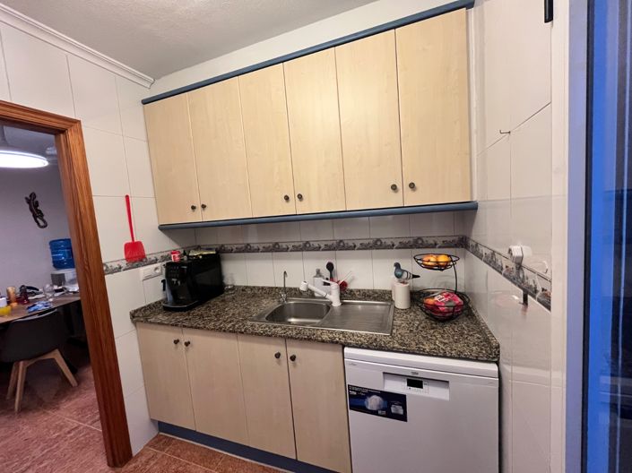 Image No.3-3 Bed Studio for sale