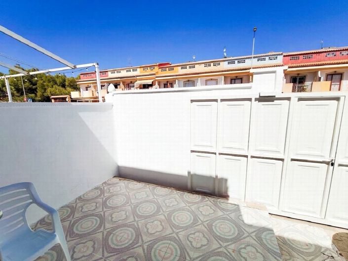 Image No.27-2 Bed Townhouse for sale